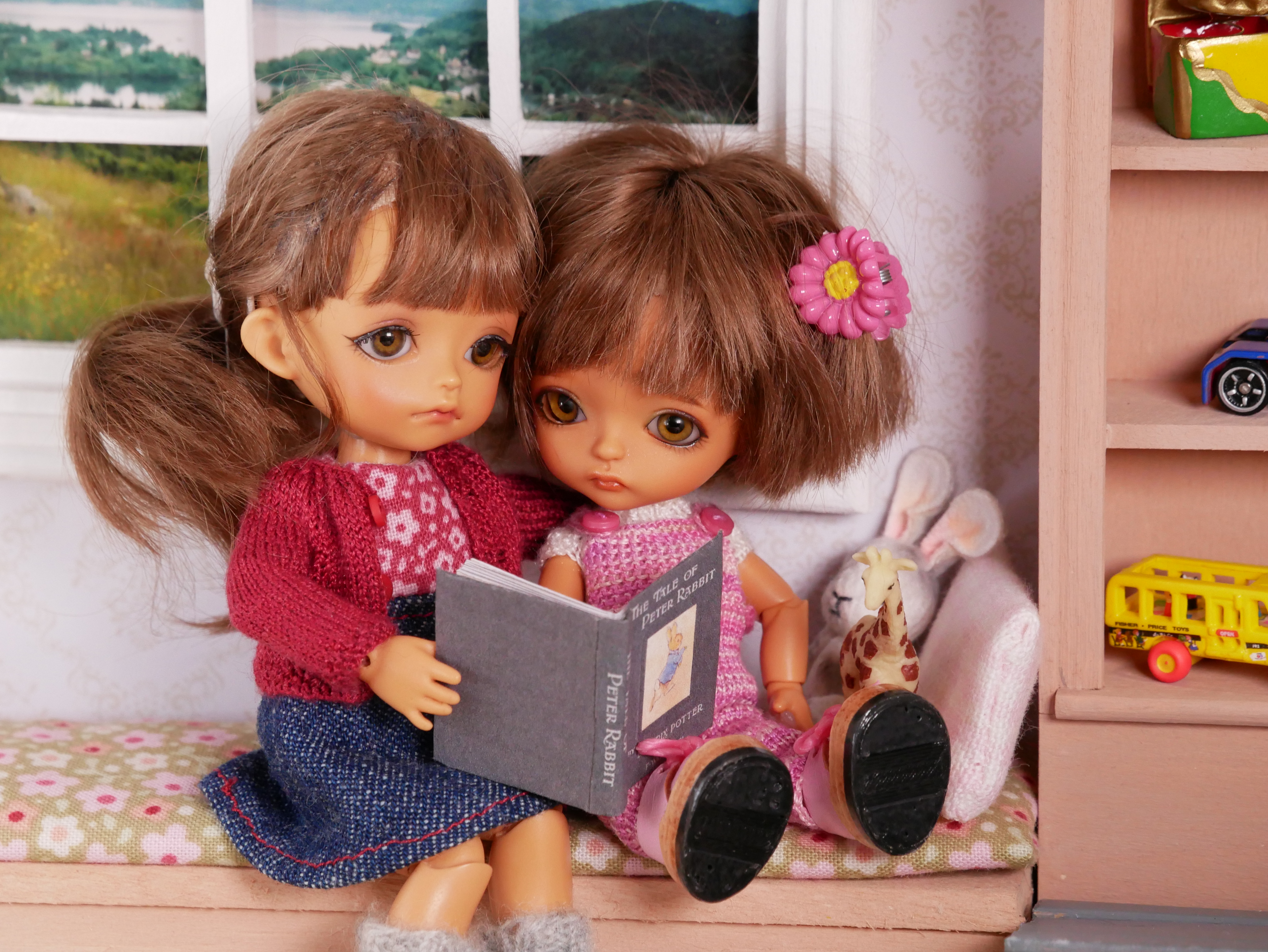 Annie reads to her sister Marie