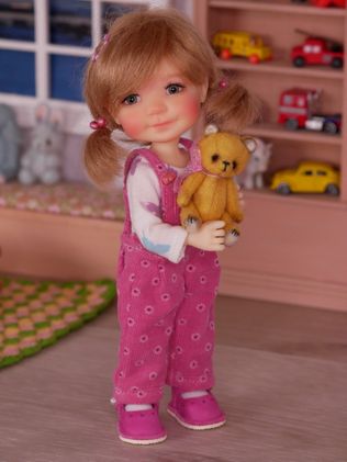"I´m taking Miss Honey Bear to bed with me"